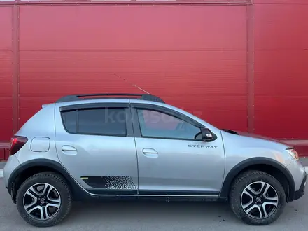 Renault Sandero Stepway 2022 года за 8 850 000 тг. в Караганда – фото 6