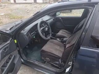 Toyota Carina E