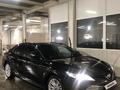 Toyota Camry 2018 годаfor14 500 000 тг. в Семей