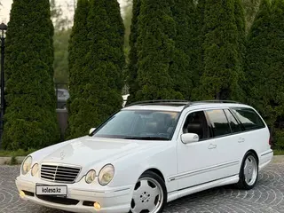 Mercedes-Benz E 55 AMG