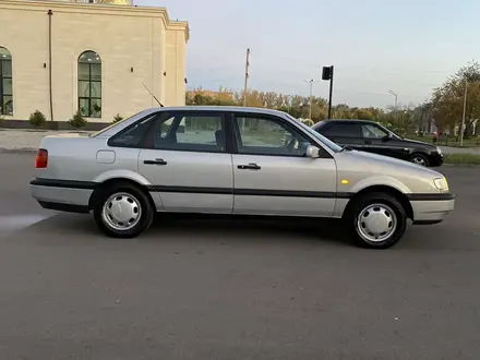 Volkswagen Passat 1995 года за 1 890 000 тг. в Караганда – фото 2