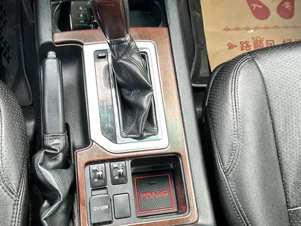 Toyota Land Cruiser Prado 2014 года за 15 700 000 тг. в Астана – фото 15