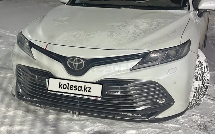 Toyota Camry 2020 года за 13 600 000 тг. в Затобольск