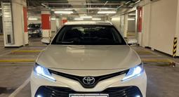 Toyota Camry 2019 года за 13 800 000 тг. в Алматы – фото 2