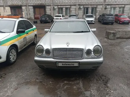 Mercedes-Benz E 280 1998 годаүшін3 800 000 тг. в Астана