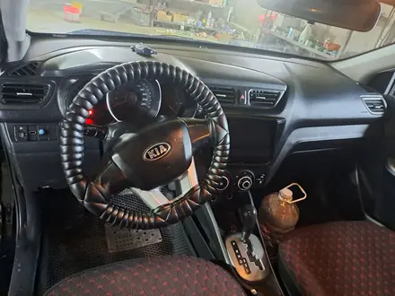 Kia Rio 2013 года за 4 500 000 тг. в Актобе – фото 5