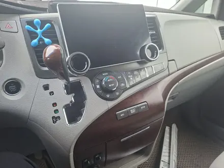 Toyota Sienna 2013 года за 12 000 000 тг. в Актобе – фото 3