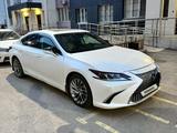 Lexus ES 300h 2019 годаfor19 000 000 тг. в Алматы – фото 2