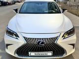 Lexus ES 300h 2019 годаfor19 000 000 тг. в Алматы