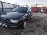 Volkswagen Vento 1992 года за 1 900 000 тг. в Семей – фото 5