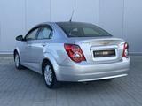 Chevrolet Aveo 2014 года за 3 090 000 тг. в Актобе – фото 3