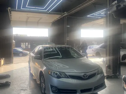 Toyota Camry 2012 года за 5 600 000 тг. в Атырау – фото 14