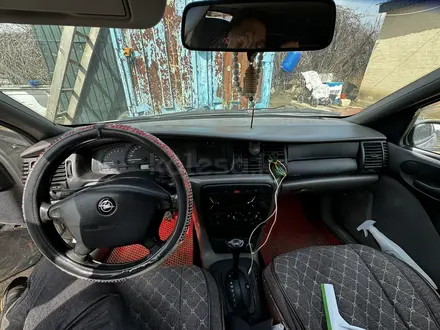 Opel Vectra 1996 года за 1 700 000 тг. в Актобе – фото 5