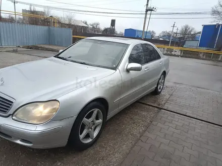 Mercedes-Benz S 320 2000 года за 4 500 000 тг. в Алматы – фото 2