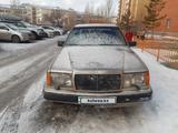 Mercedes-Benz E 260 1988 года за 720 000 тг. в Астана