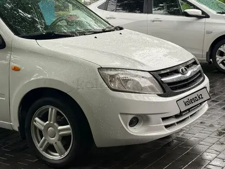 ВАЗ (Lada) Granta 2190 2012 года за 1 800 000 тг. в Шымкент
