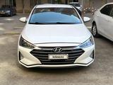 Hyundai Elantra 2019 года за 4 500 000 тг. в Атырау – фото 2