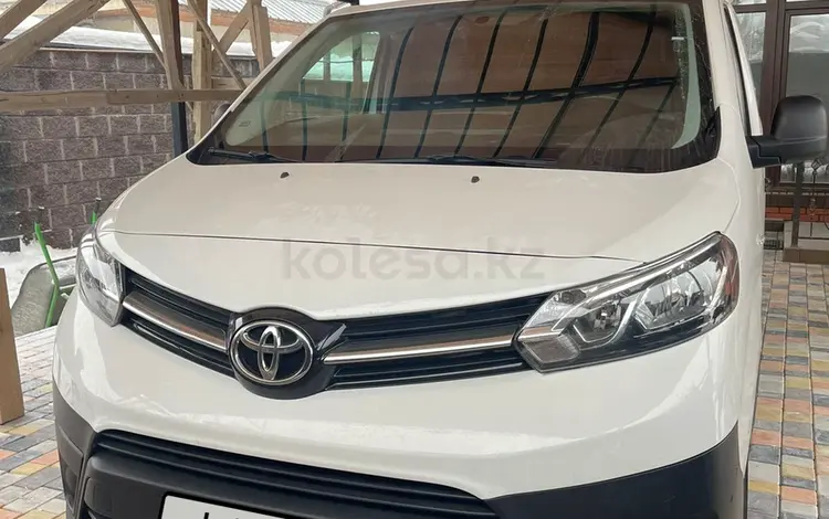 Toyota ProAce Verso 2020 годаfor15 500 000 тг. в Алматы