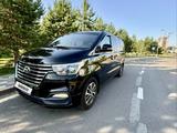 Hyundai Starex 2019 года за 12 900 000 тг. в Астана – фото 2