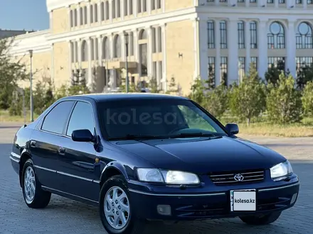 Toyota Camry 1997 года за 3 250 000 тг. в Жанаозен