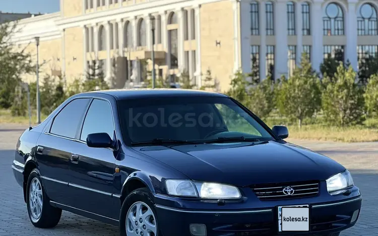 Toyota Camry 1997 года за 3 250 000 тг. в Жанаозен