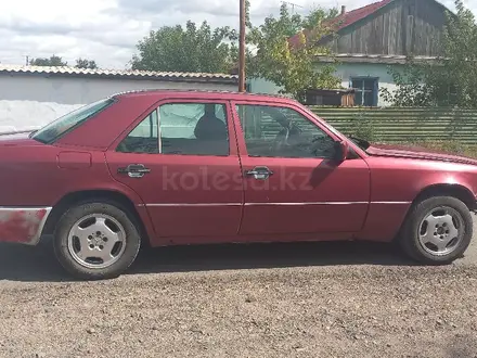 Mercedes-Benz E 220 1993 года за 1 500 000 тг. в Аягоз – фото 2