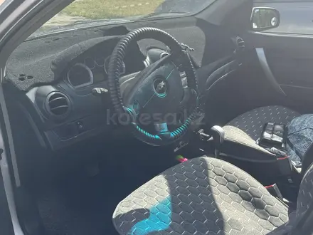 Chevrolet Aveo 2013 года за 2 900 000 тг. в Актобе – фото 9