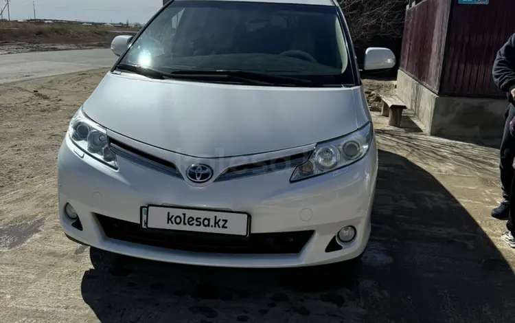 Toyota Previa 2019 года за 16 000 000 тг. в Атырау