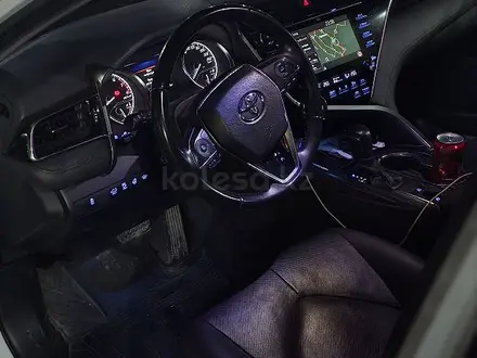 Toyota Camry 2019 года за 14 250 000 тг. в Караганда – фото 11