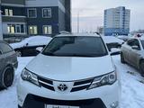 Toyota RAV4 2015 годаfor10 800 000 тг. в Усть-Каменогорск