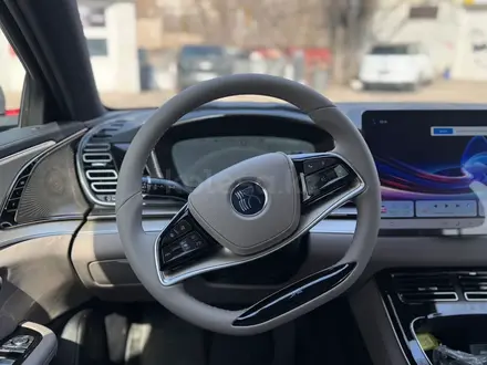 BYD Han DM-i Comfort 2025 года за 15 990 000 тг. в Алматы – фото 8
