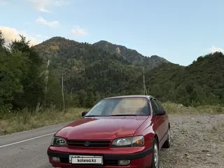 Toyota Carina E