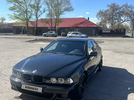 BMW 525 1999 года за 2 300 000 тг. в Караганда