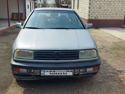 Volkswagen Vento 1993 года за 950 000 тг. в Шу