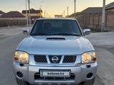 Nissan NP300 2012 годаfor5 000 000 тг. в Атырау