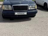 Mercedes-Benz E 220 1994 года за 1 500 000 тг. в Караганда