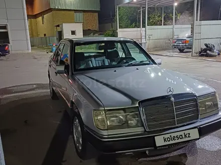 Mercedes-Benz E 230 1992 года за 1 500 000 тг. в Шымкент – фото 16