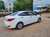 Hyundai Accent 2015 года за 5 000 000 тг. в Актобе – фото 2