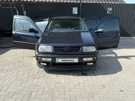 Volkswagen Vento 1992 года за 1 700 000 тг. в Алматы