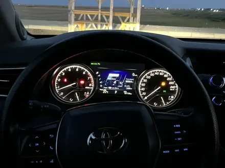 Toyota Camry 2019 года за 14 500 000 тг. в Астана – фото 21