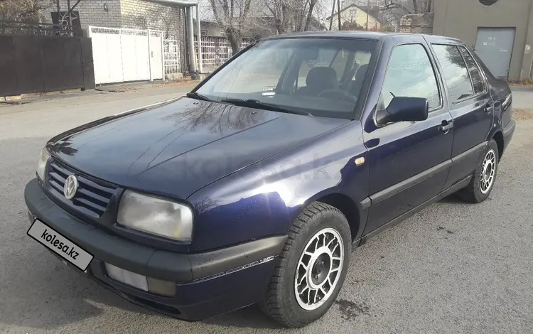 Volkswagen Vento 1996 годаfor1 750 000 тг. в Караганда