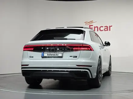 Audi Q8 55 TFSI Quattro 2023 года за 39 300 000 тг. в Алматы – фото 3