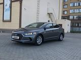 Hyundai Elantra 2017 года за 6 900 000 тг. в Уральск – фото 2