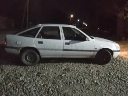 Opel Vectra 1991 года за 1 100 000 тг. в Усть-Каменогорск – фото 3