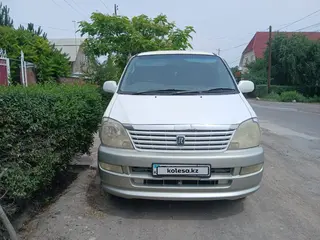 Toyota HiAce Regius, 2000