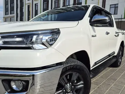 Toyota Hilux 2023 года за 21 000 000 тг. в Актау – фото 2