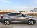 Hyundai Elantra 2019 года за 5 700 000 тг. в Атырау – фото 4