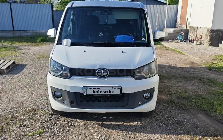 FAW V80 2014 года за 2 200 000 тг. в Алматы