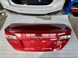 Крышка багажника Camry 50 55 Камри 50 55 за 190 000 тг. в Шымкент – фото 2