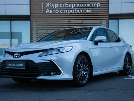 Toyota Camry 2023 года за 19 790 000 тг. в Алматы